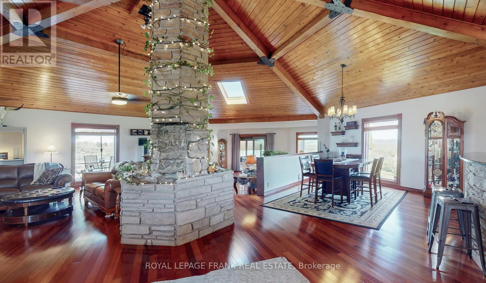 10 Cityview Heights Property Photo 14