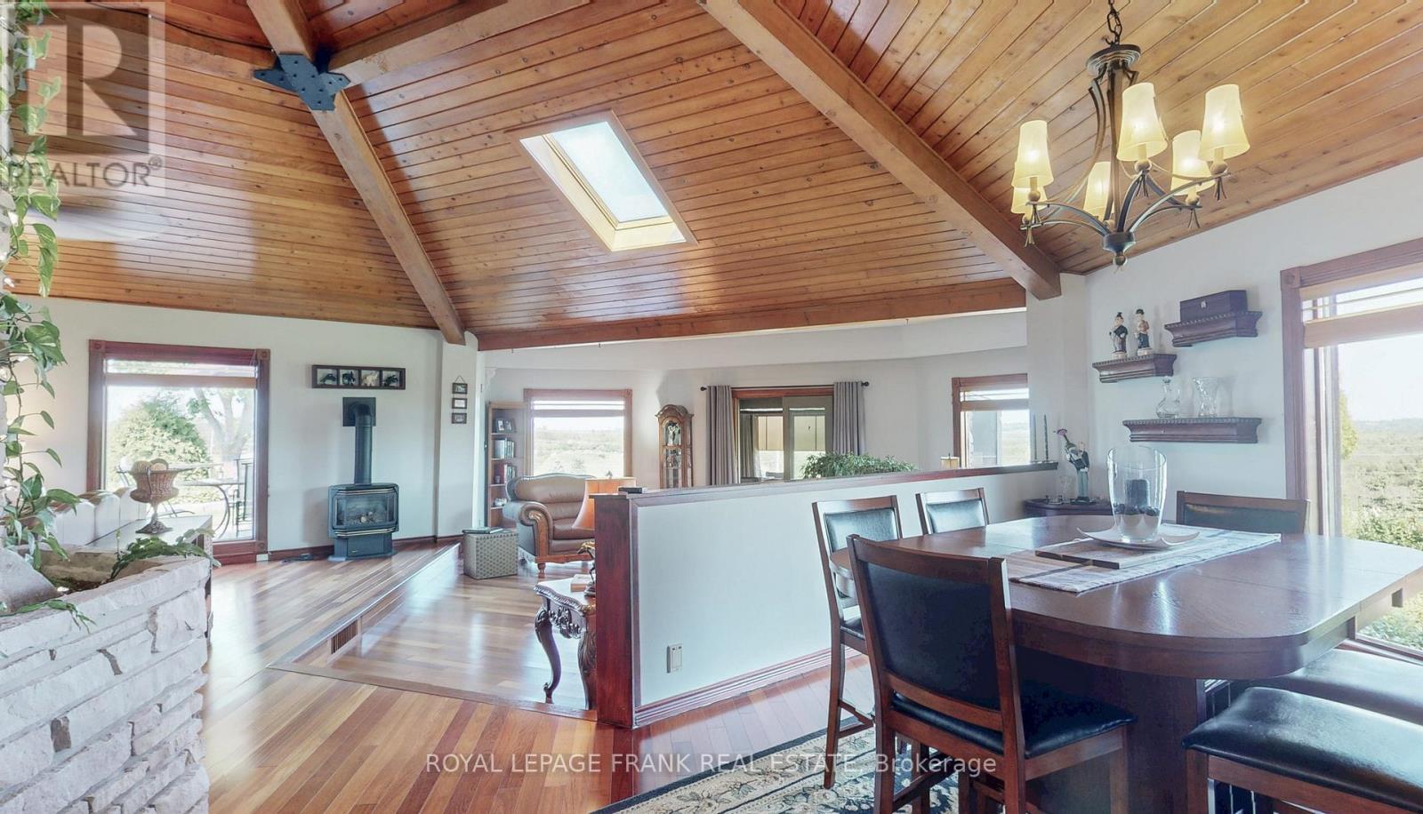 10 Cityview Heights Property Photo 16