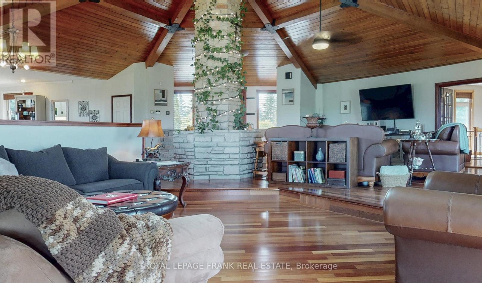 10 Cityview Heights Property Photo 17