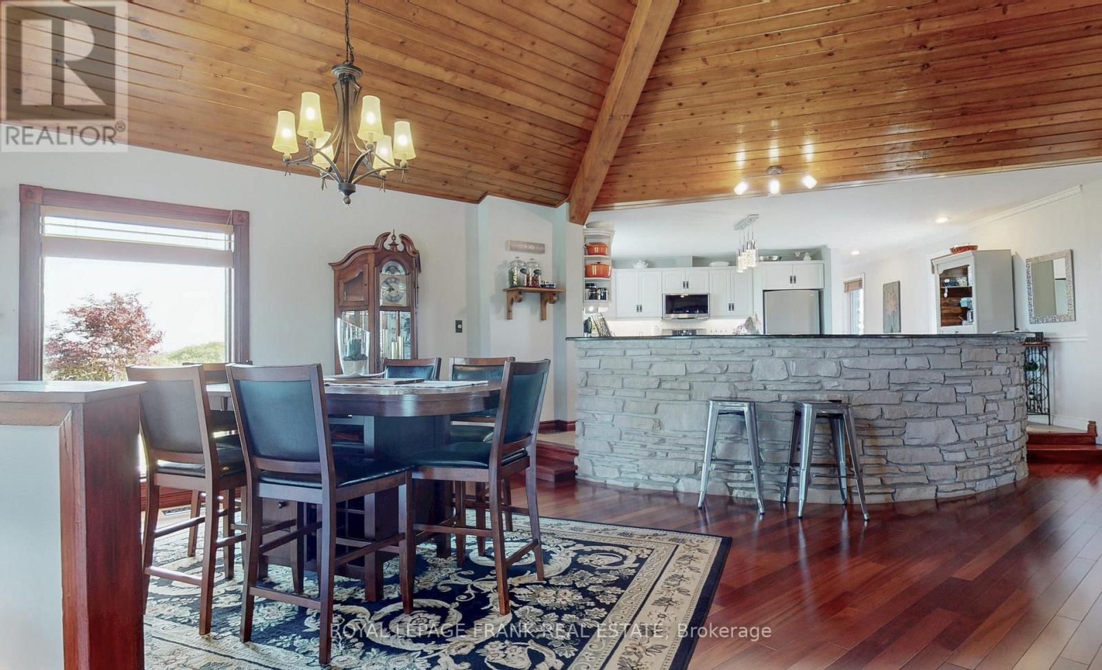 10 Cityview Heights Property Photo 20