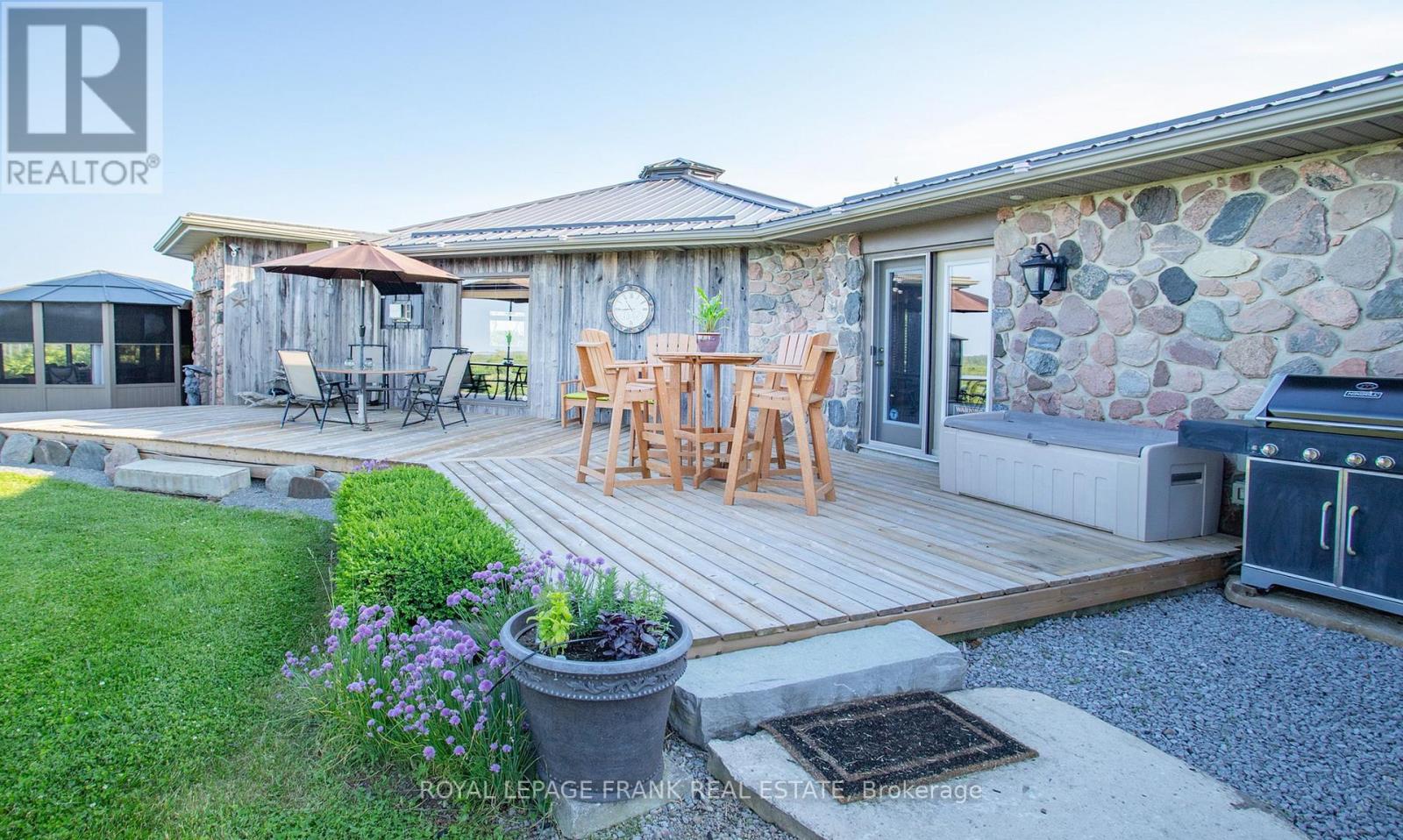 10 Cityview Heights Property Photo 33