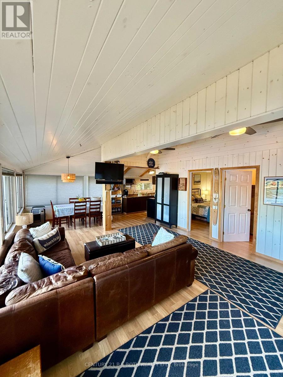 208 Lavalley Way Property Photo 10