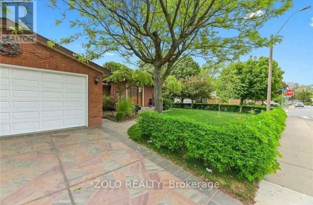 Lower - 1 Garrow Drive W Property Photo 1