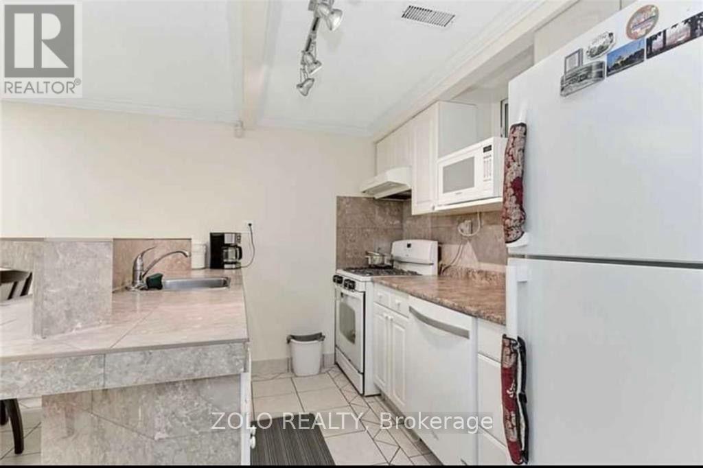 Lower - 1 Garrow Drive W Property Photo 11