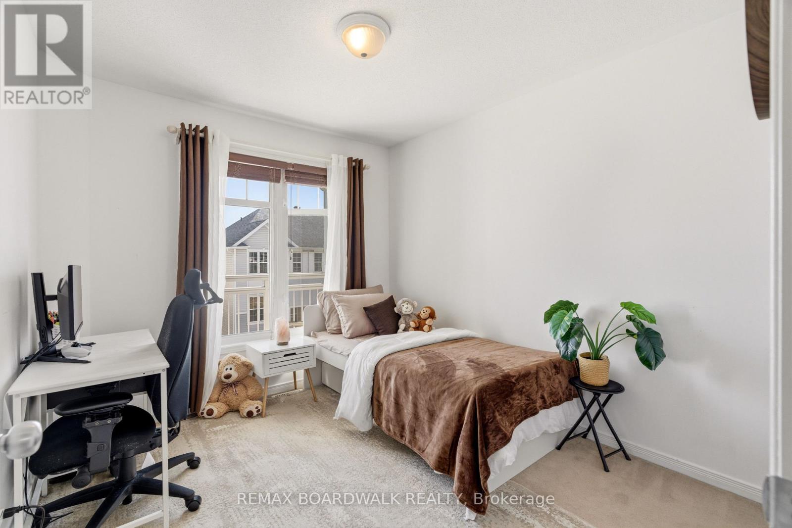 107 Caithness Private Property Photo 35
