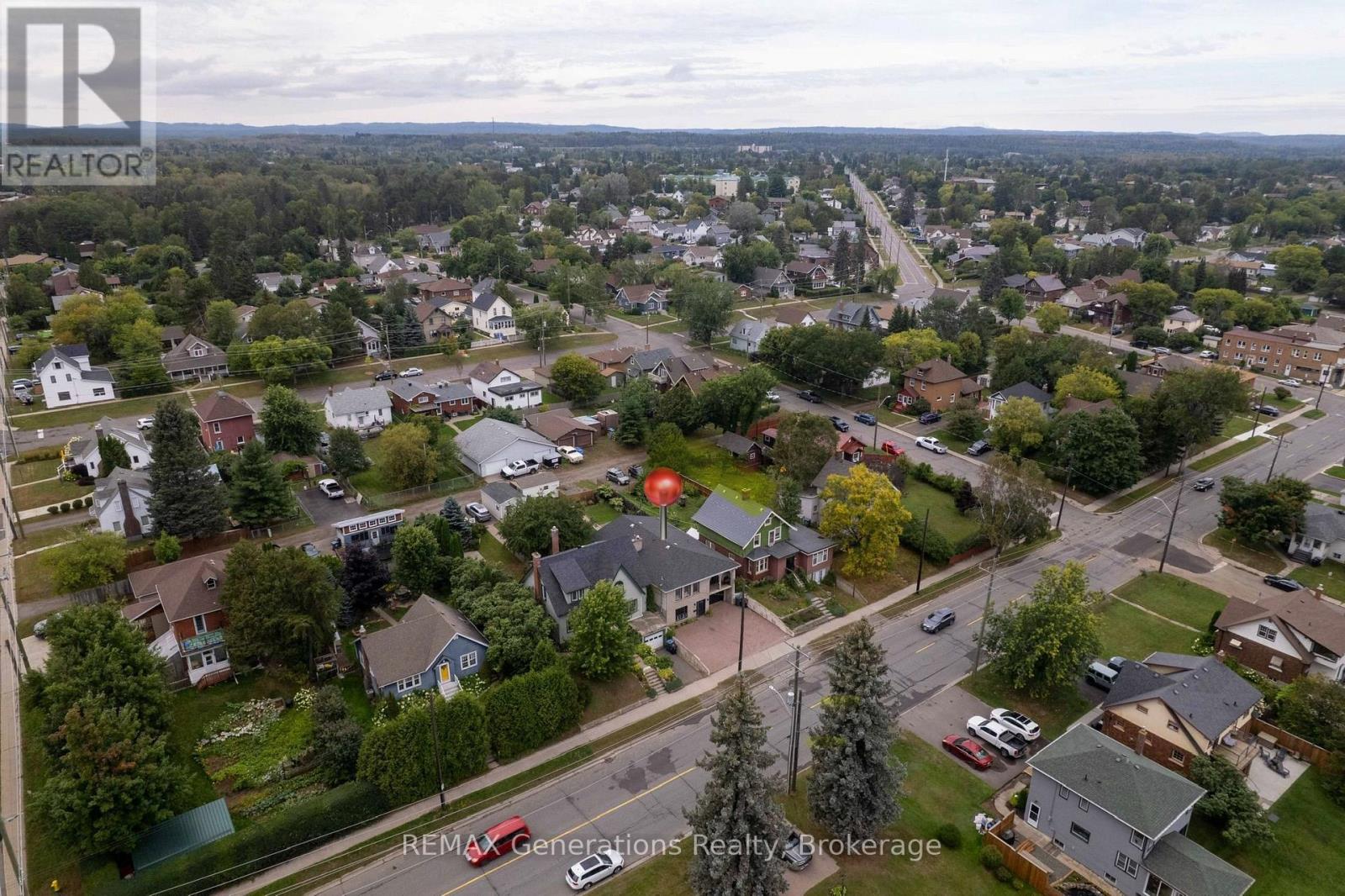 282 Algoma Street N Property Photo 31