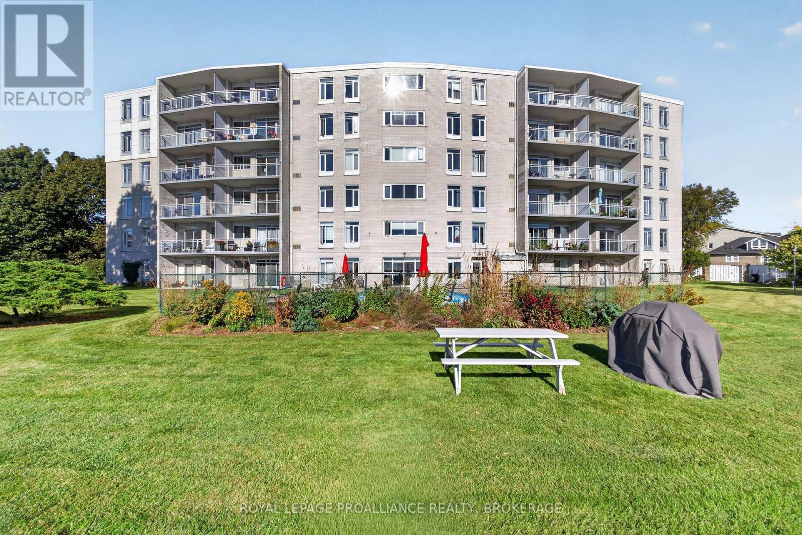 306 - 1 Mowat Avenue Property Photo 1