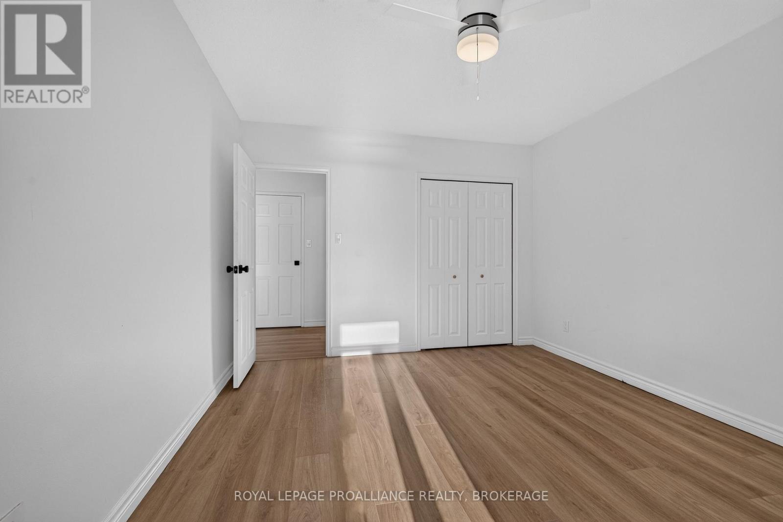 306 - 1 Mowat Avenue Property Photo 7