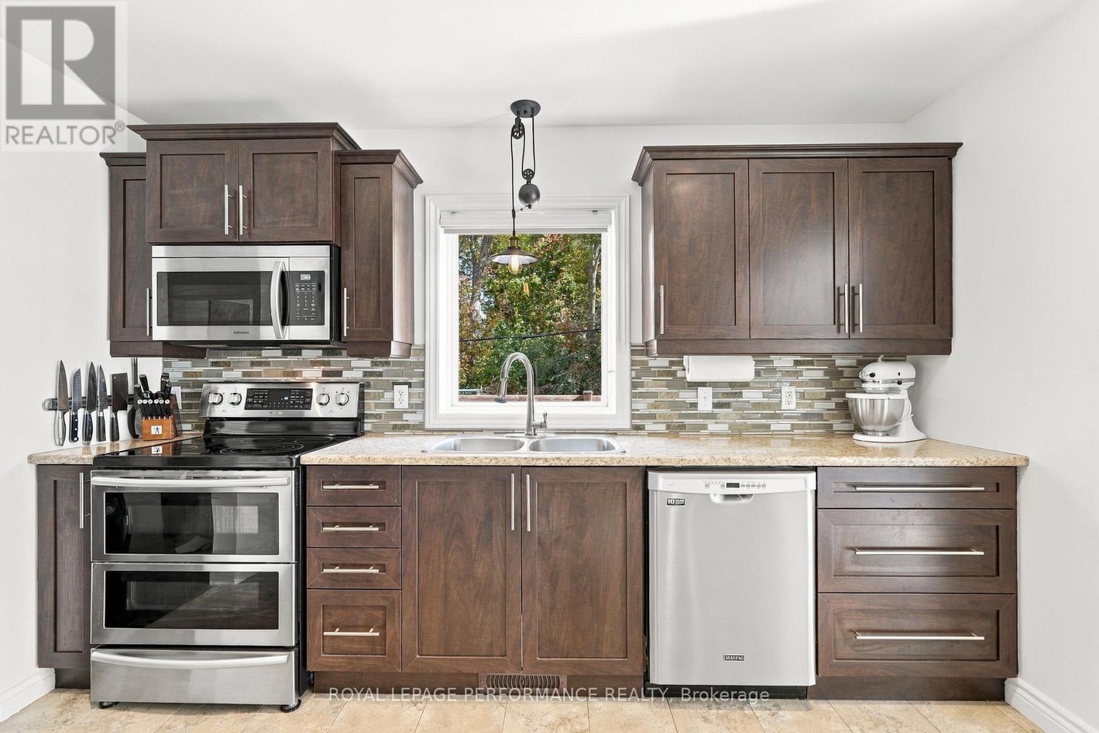 523 Gascon Street Property Photo 12