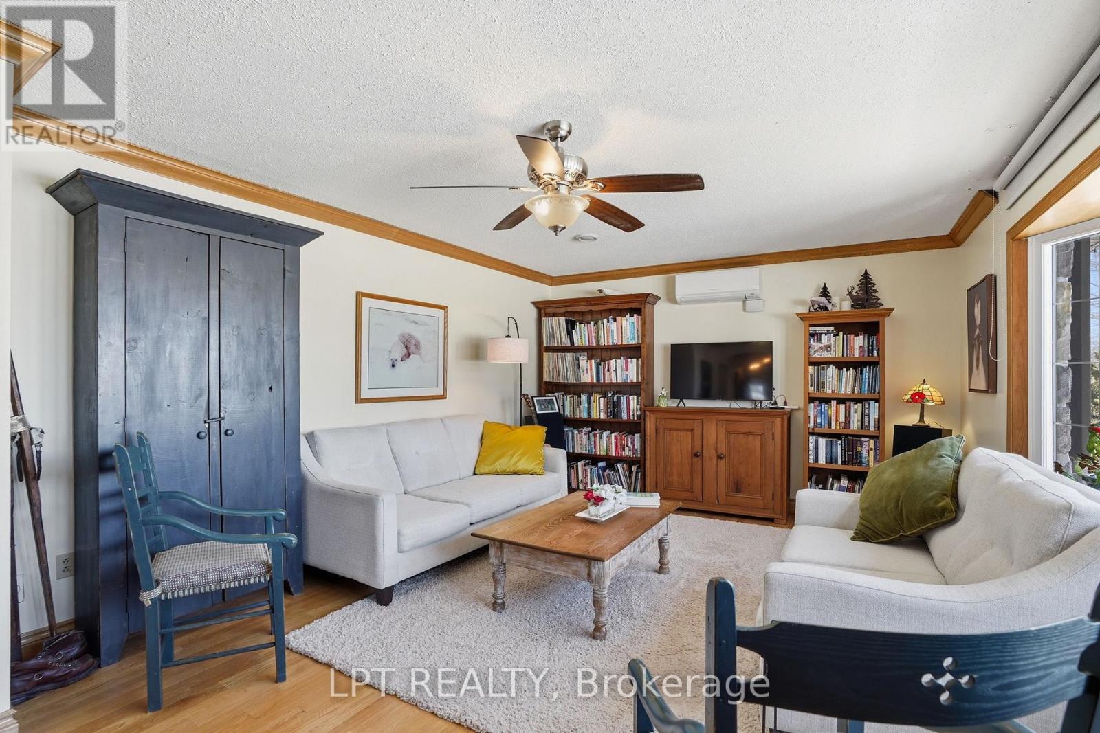 10 Orchard Street Property Photo 9