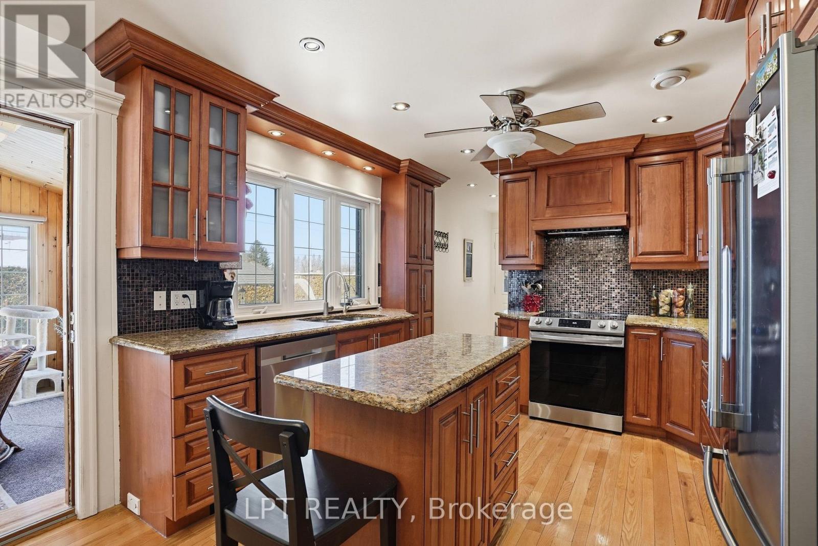 10 Orchard Street Property Photo 15