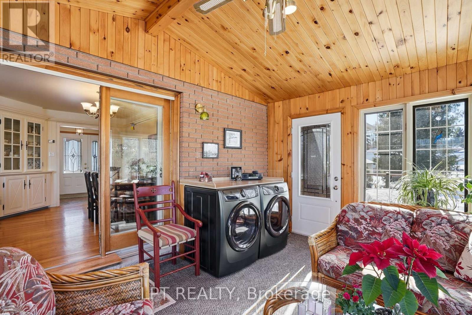 10 Orchard Street Property Photo 28