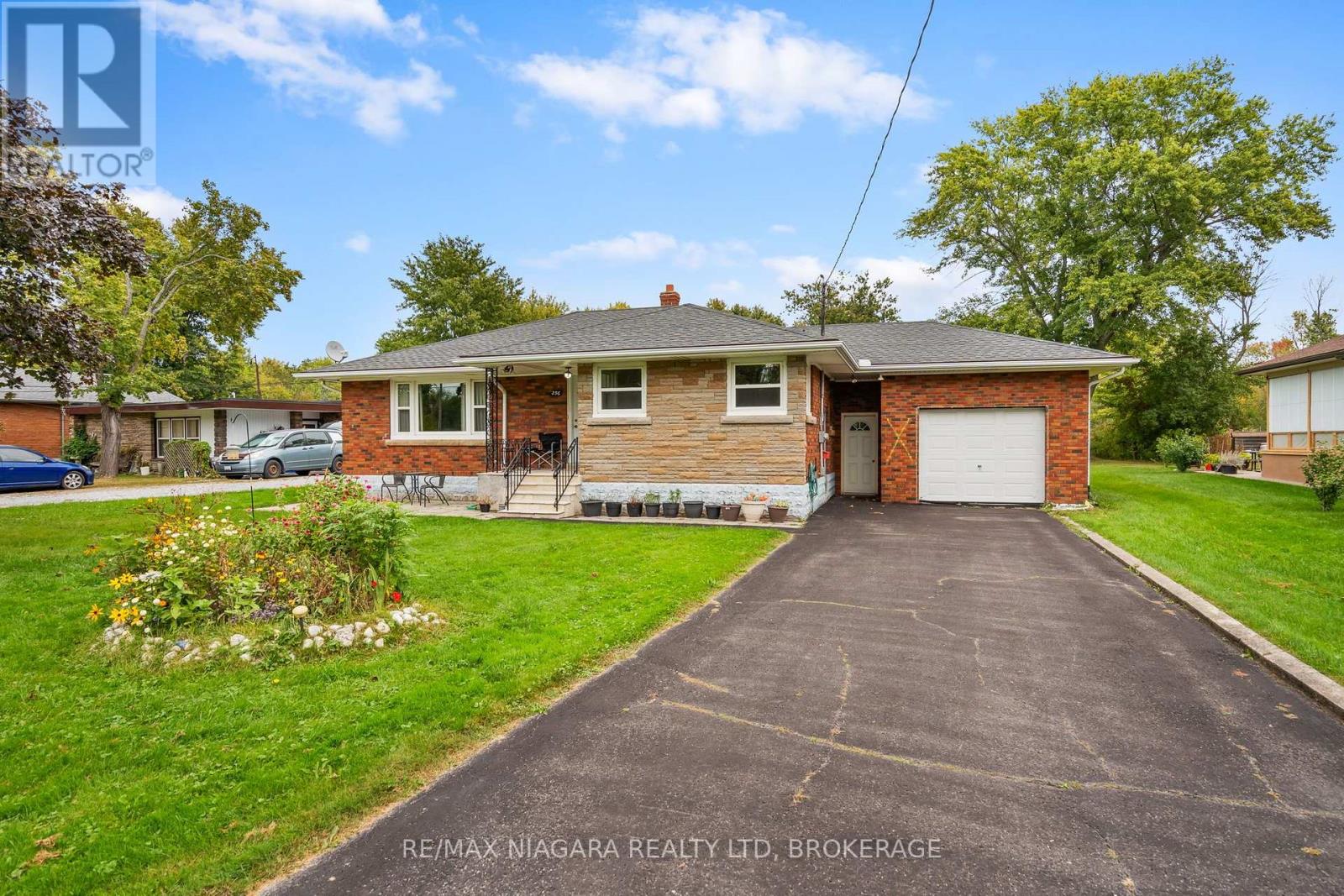256 Kingsway Street Photo de la propriété 1