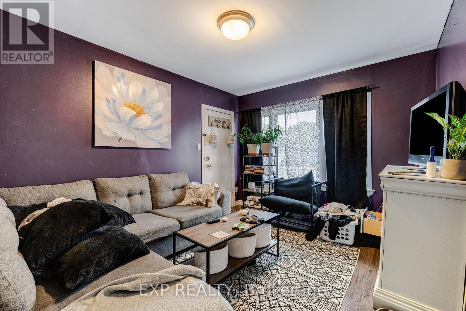 241 Grand Avenue E Property Photo 5
