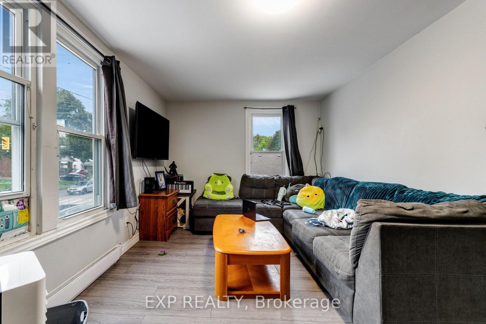 241 Grand Avenue E Property Photo 24