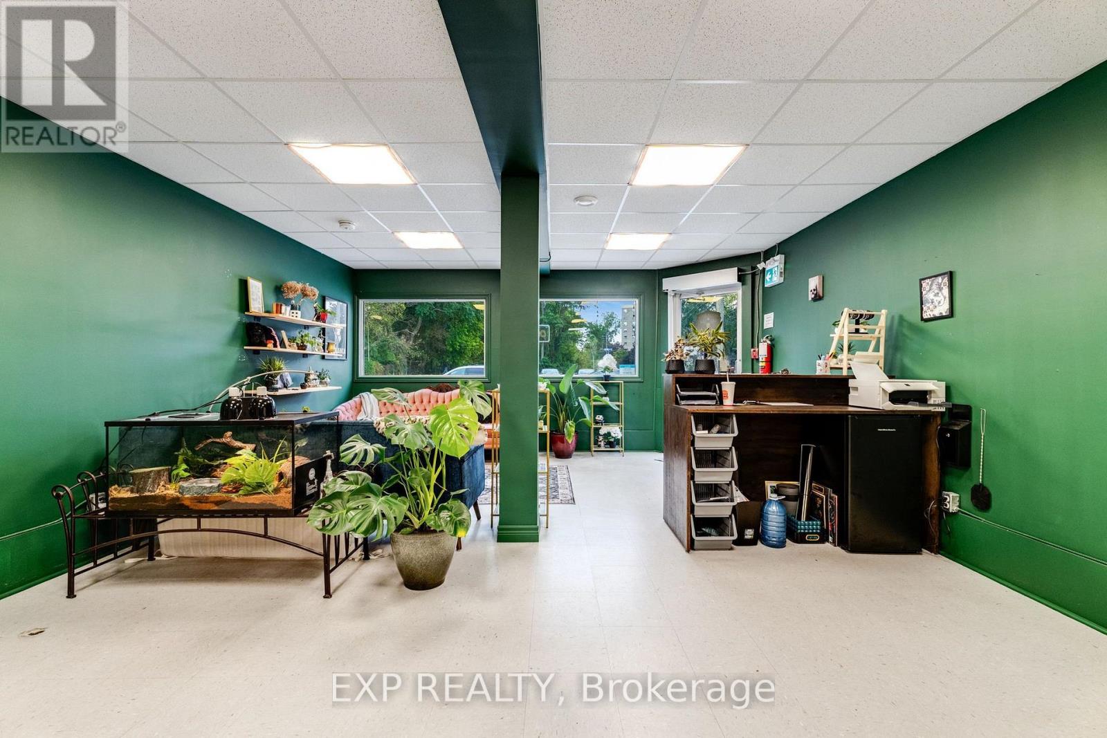 241 Grand Avenue E Property Photo 29