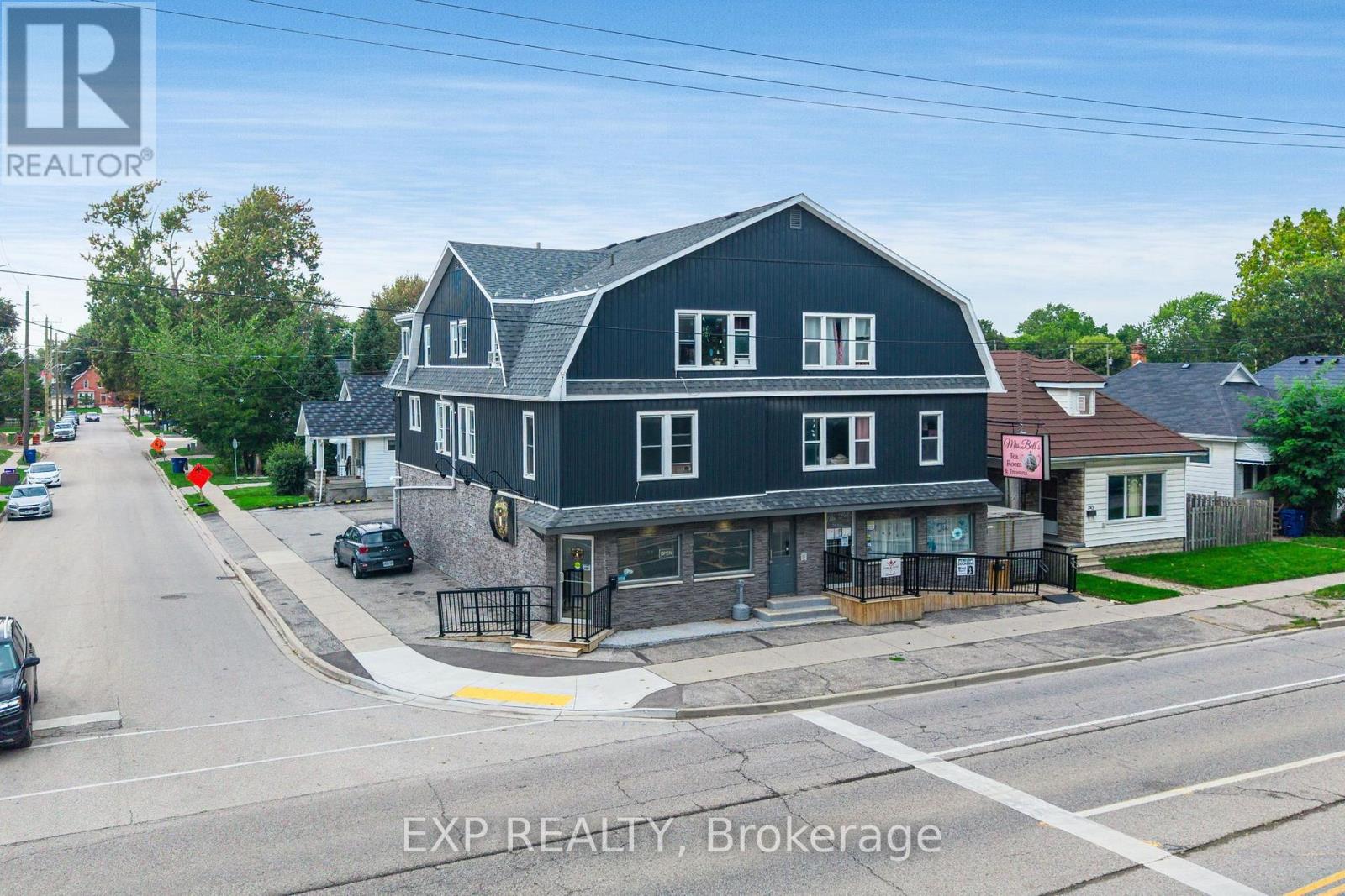241 Grand Avenue E Property Photo 34