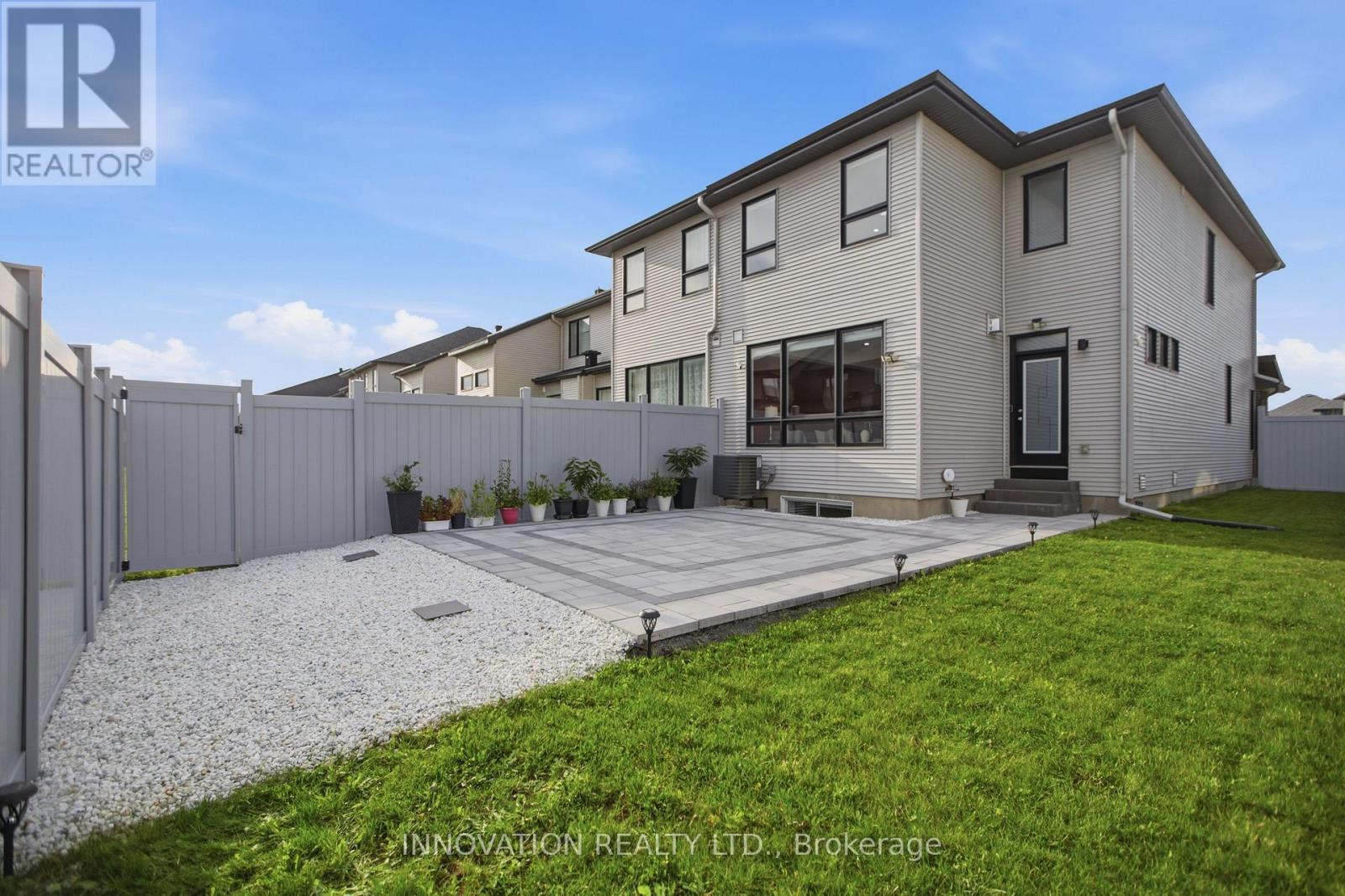 39 Hermes Avenue Property Photo 32