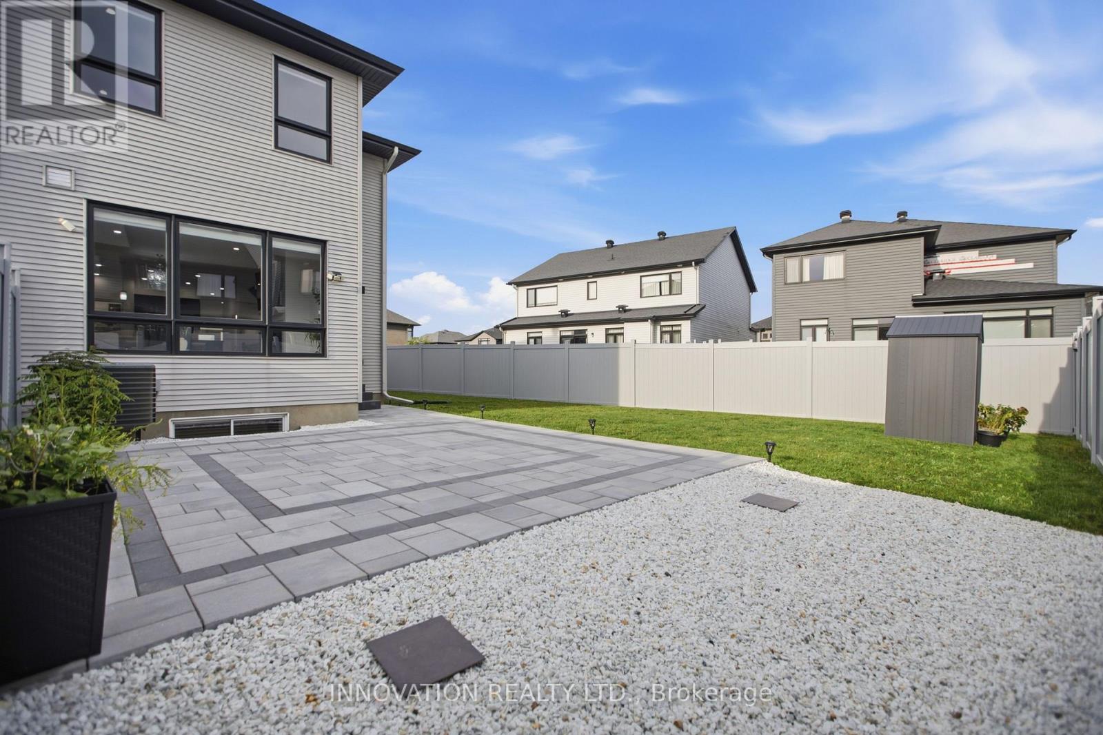 39 Hermes Avenue Property Photo 33