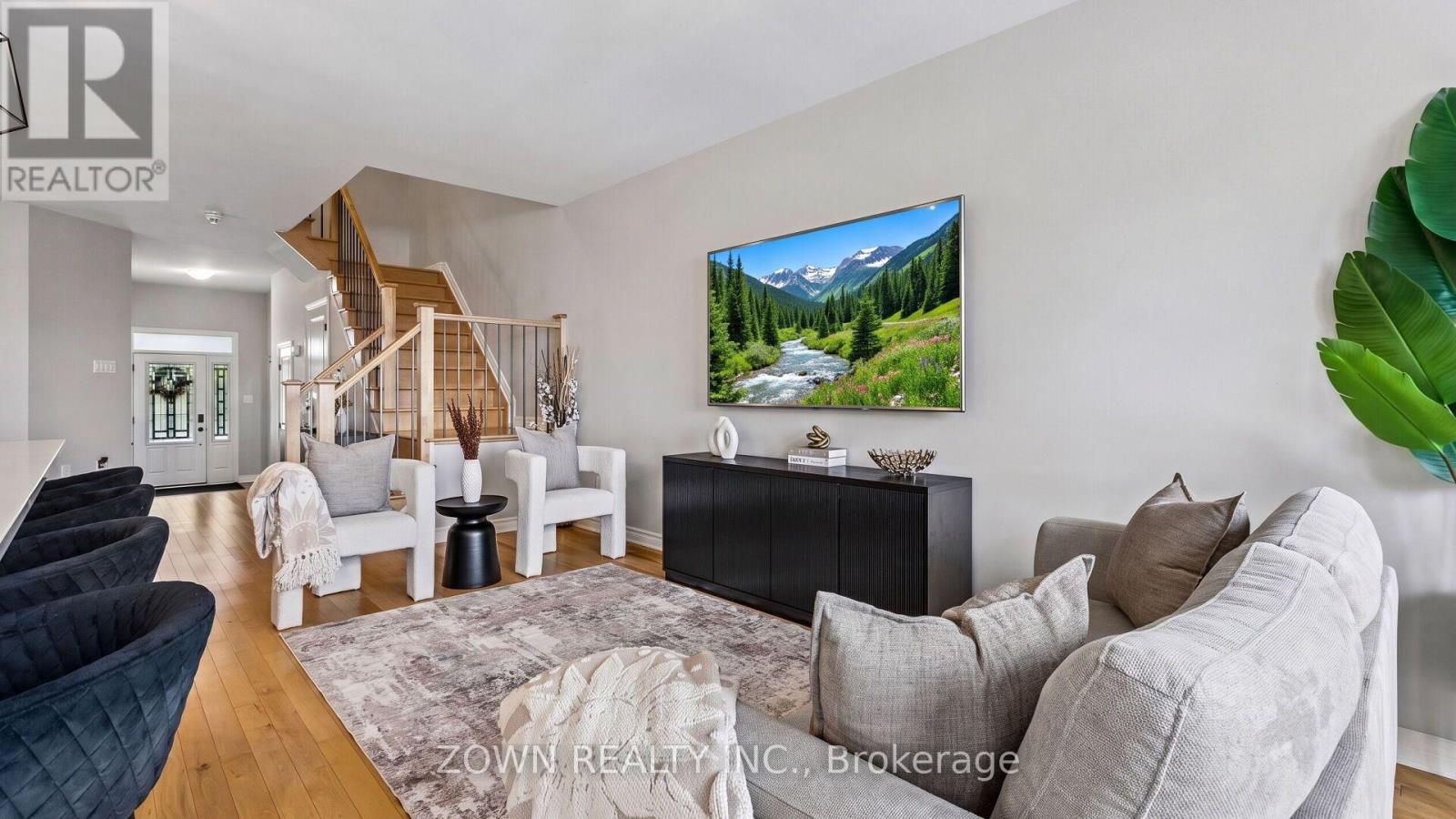 233 Sittelle Private Property Photo 10