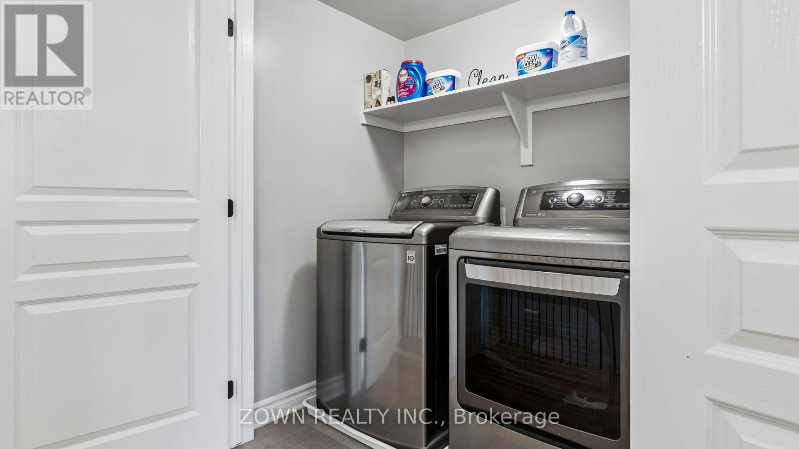 233 Sittelle Private Property Photo 17