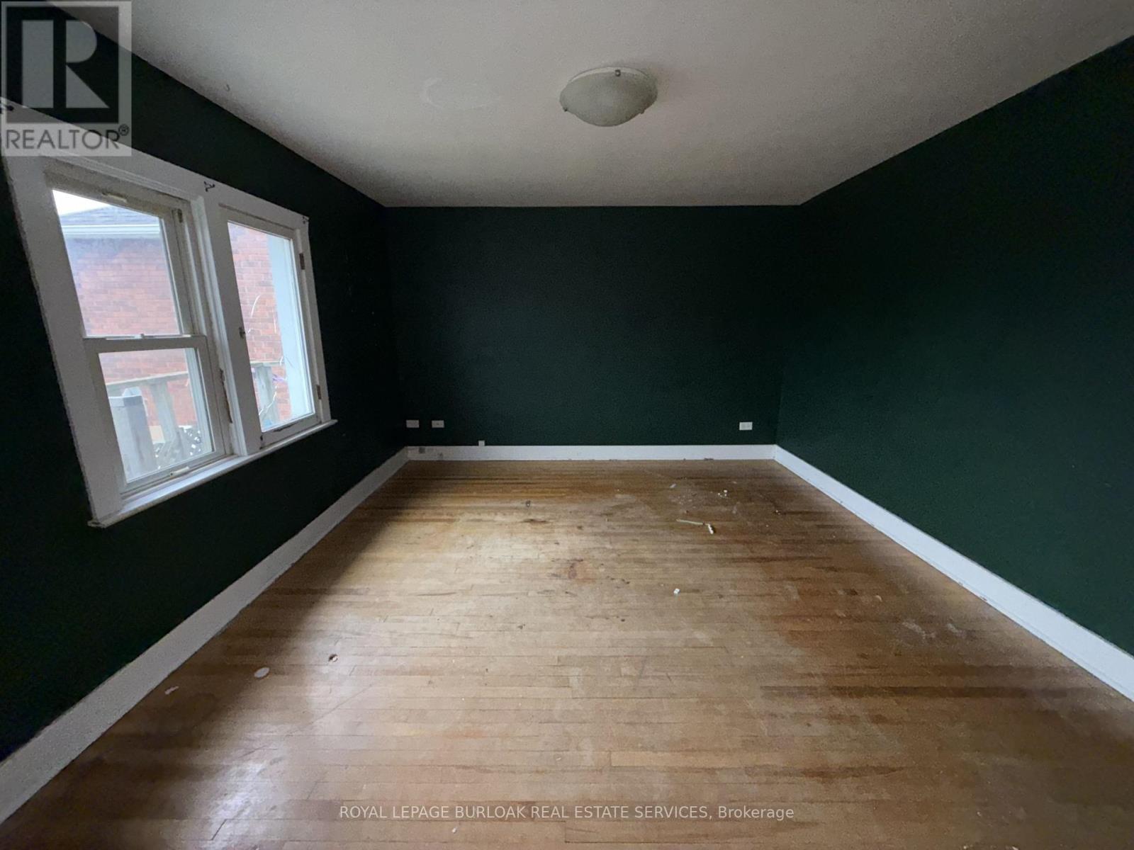 169 Huron Street Property Photo 15