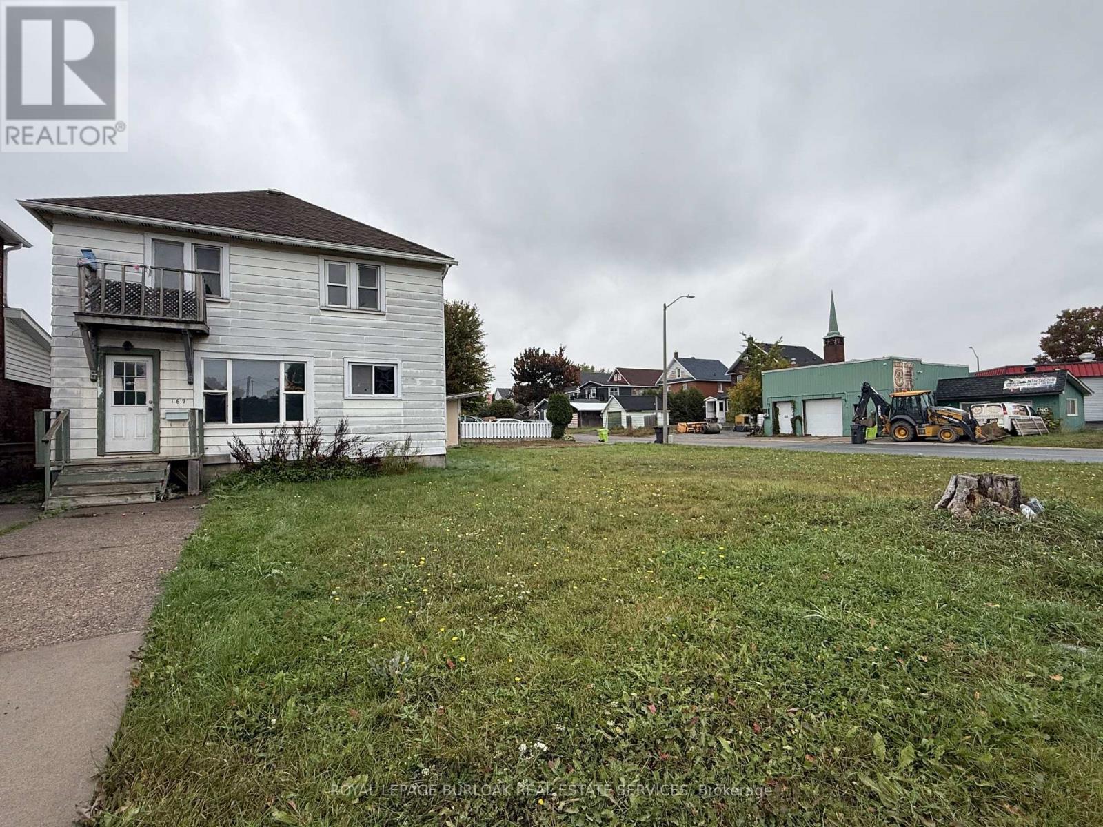 169 Huron Street Property Photo 18