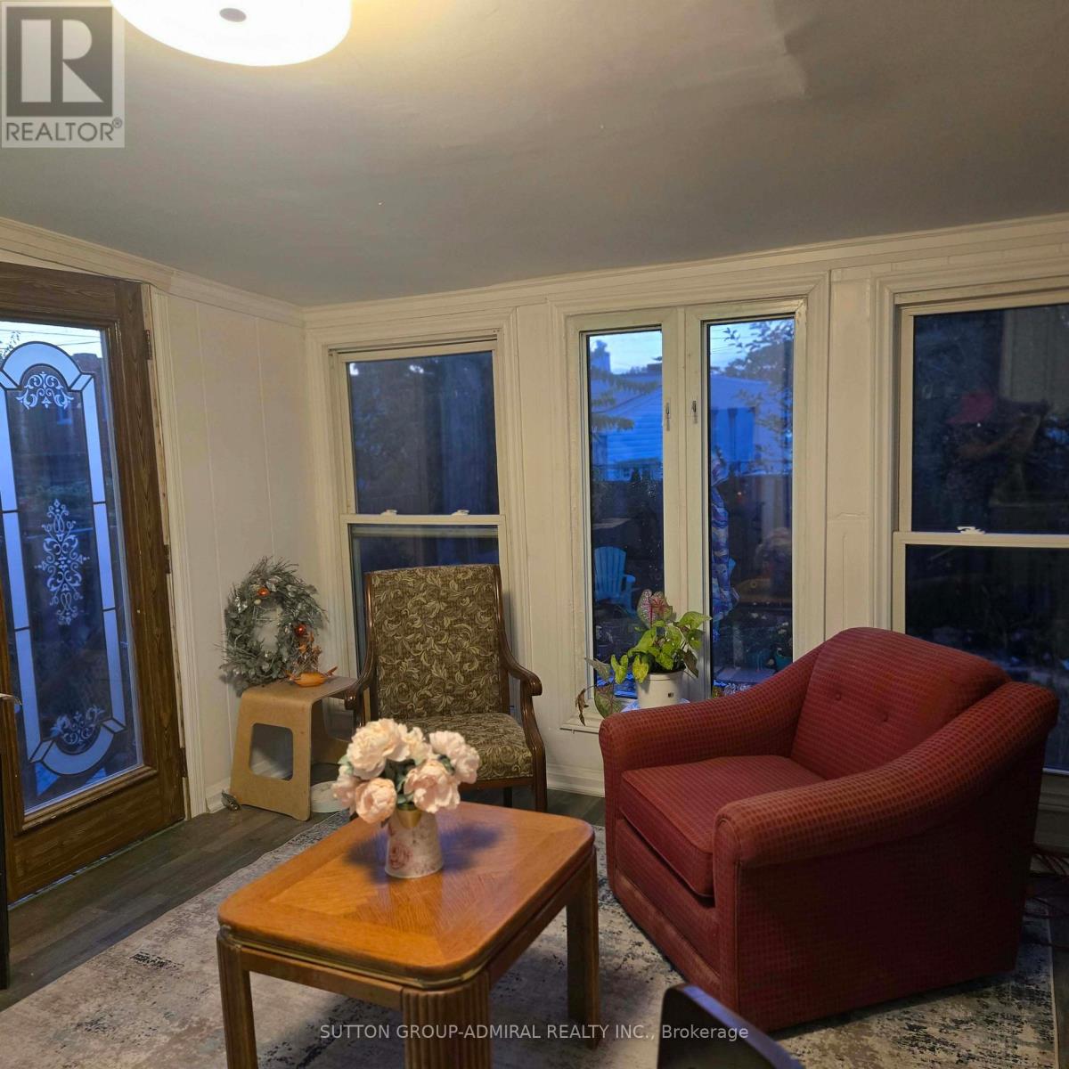 1648 Laing Street Property Photo 5