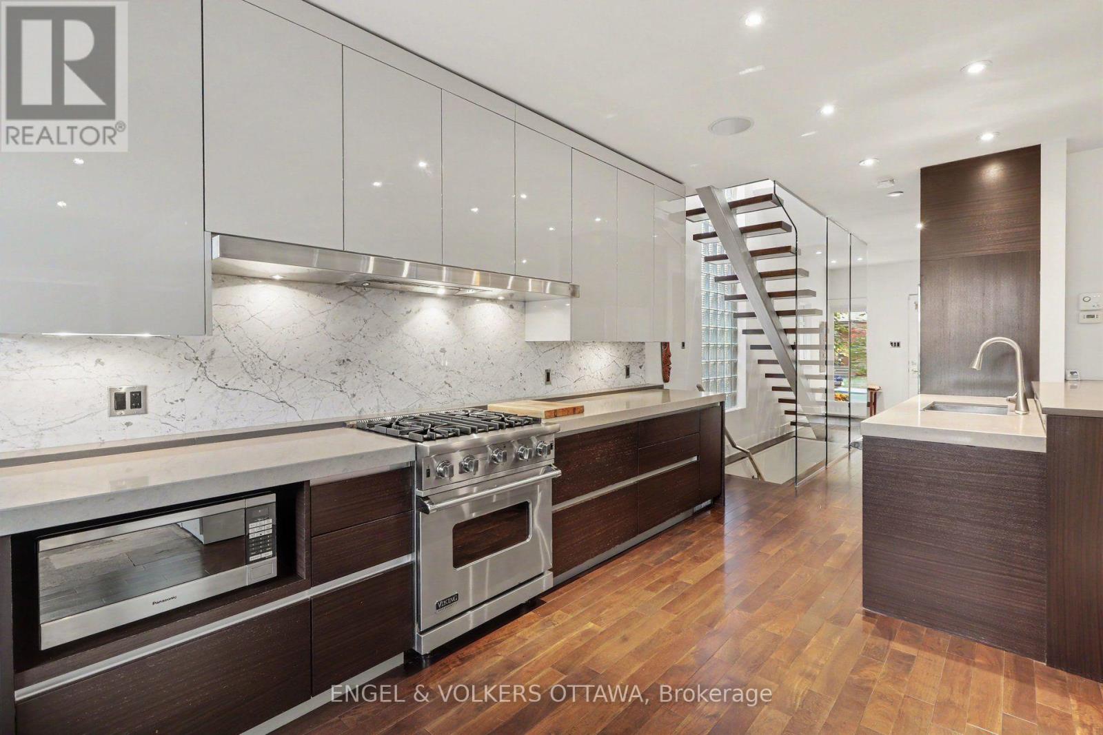 26 Melgund Avenue Property Photo 12