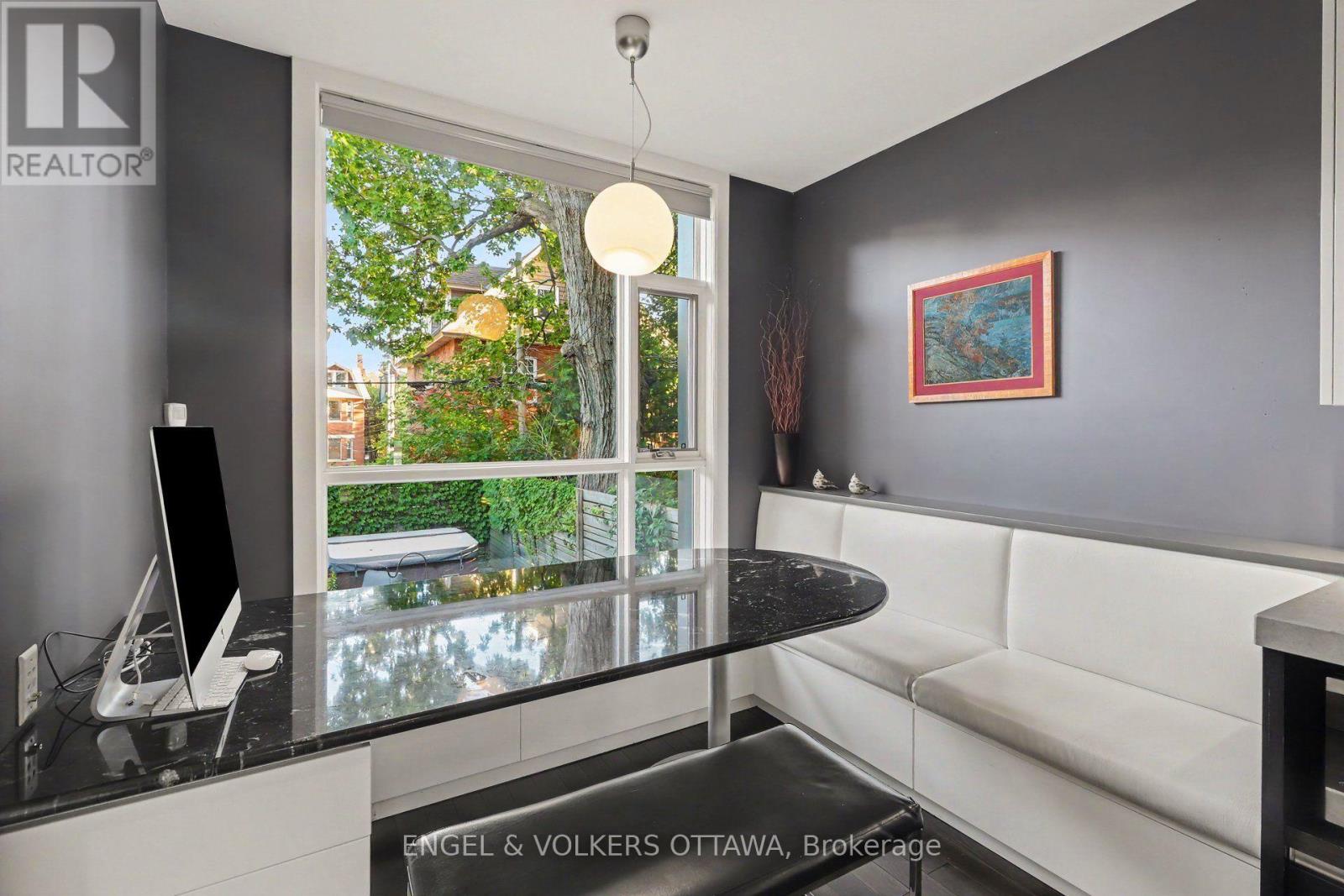 26 Melgund Avenue Property Photo 16