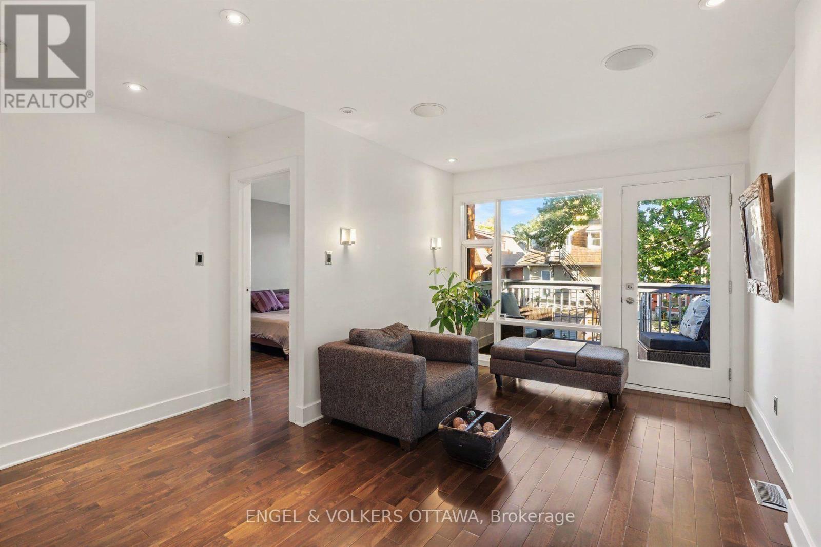 26 Melgund Avenue Property Photo 19
