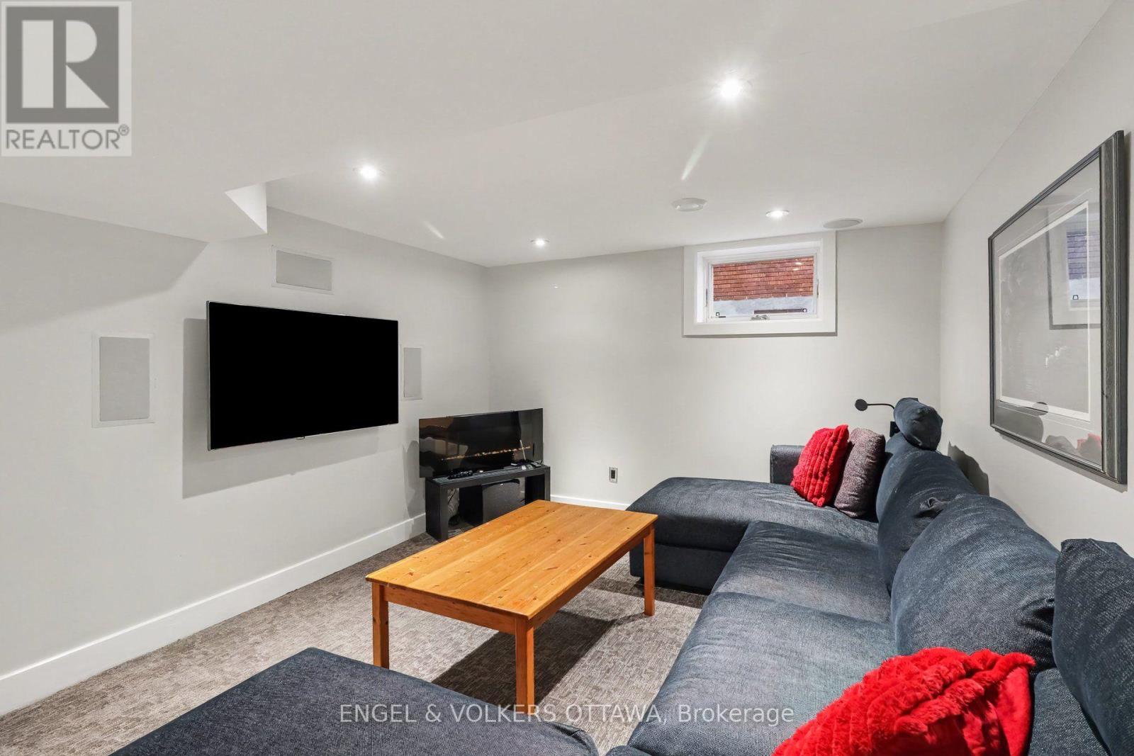 26 Melgund Avenue Property Photo 29