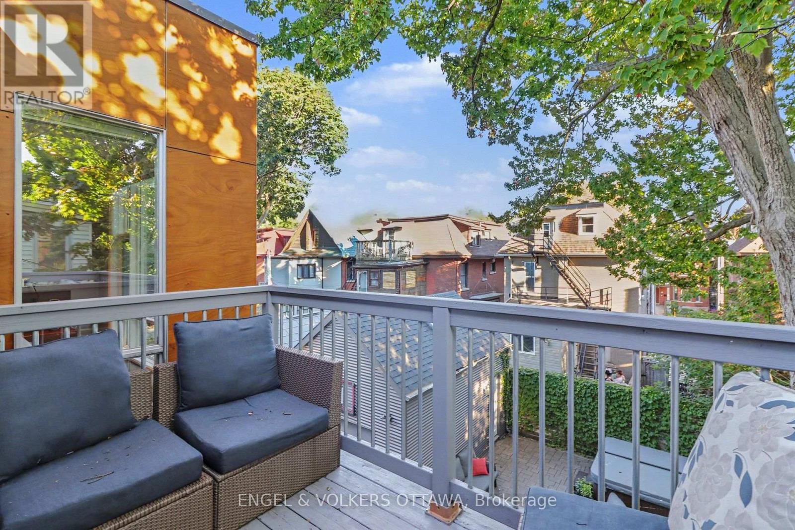 26 Melgund Avenue Property Photo 33