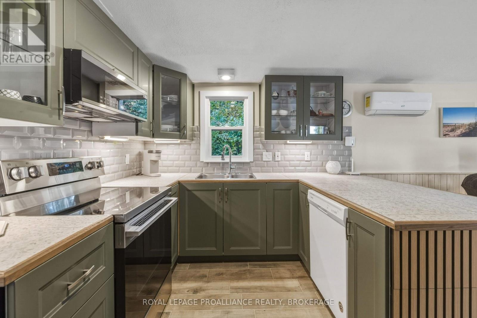 106 Old River Road Property Photo 10