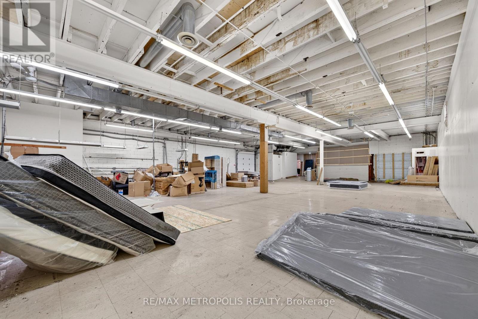 551 York Street Property Photo 6