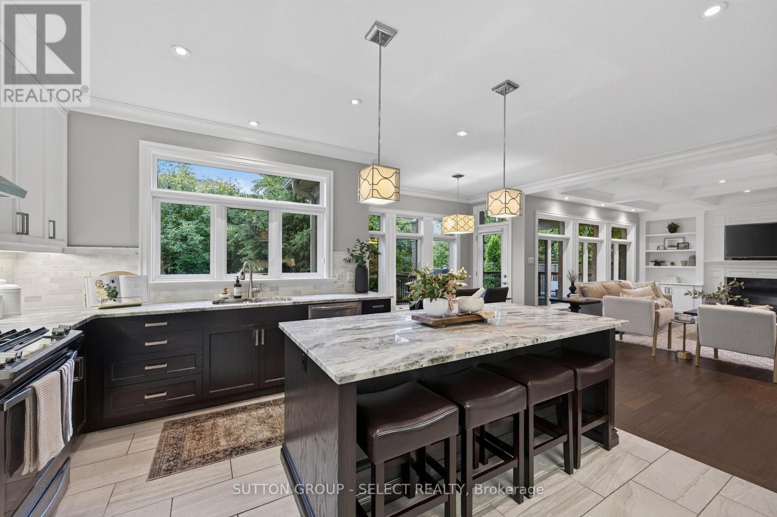 881 Foxcreek Road Property Photo 16