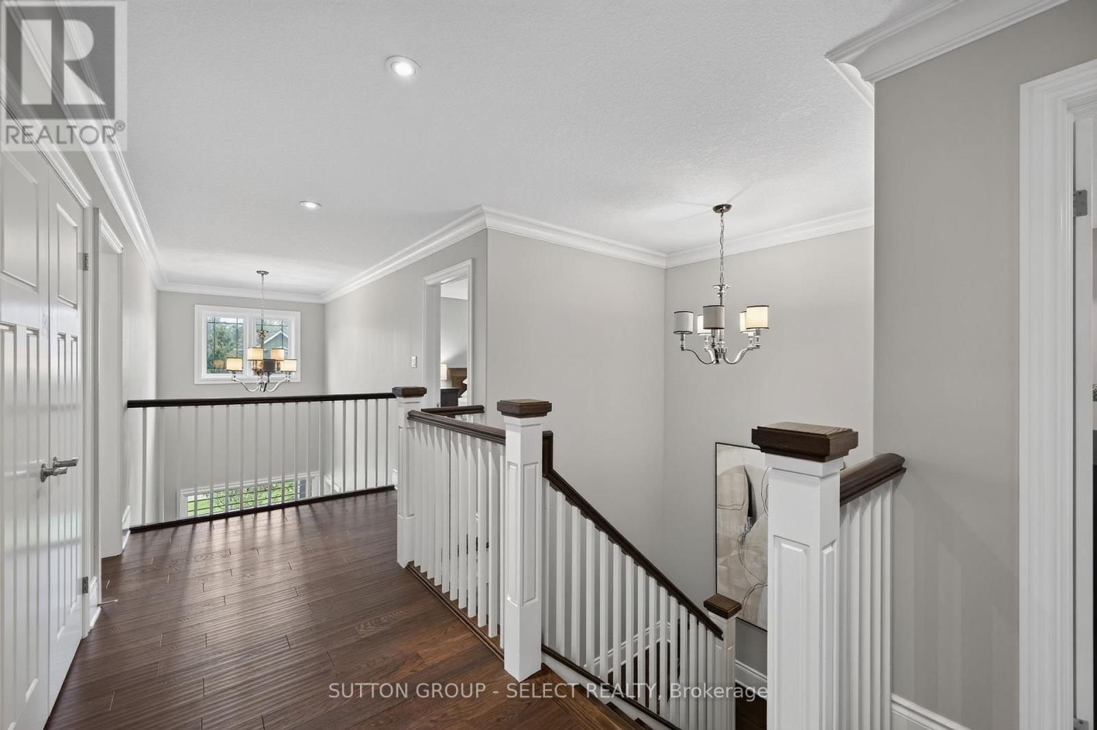 881 Foxcreek Road Property Photo 20