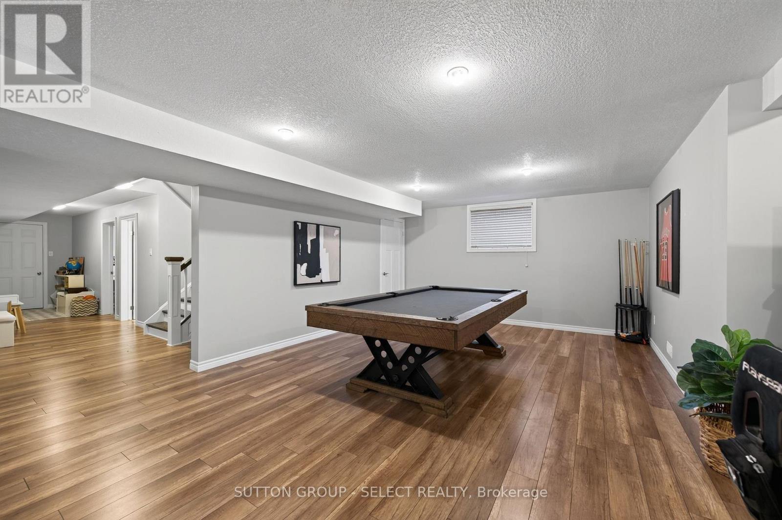 881 Foxcreek Road Property Photo 34