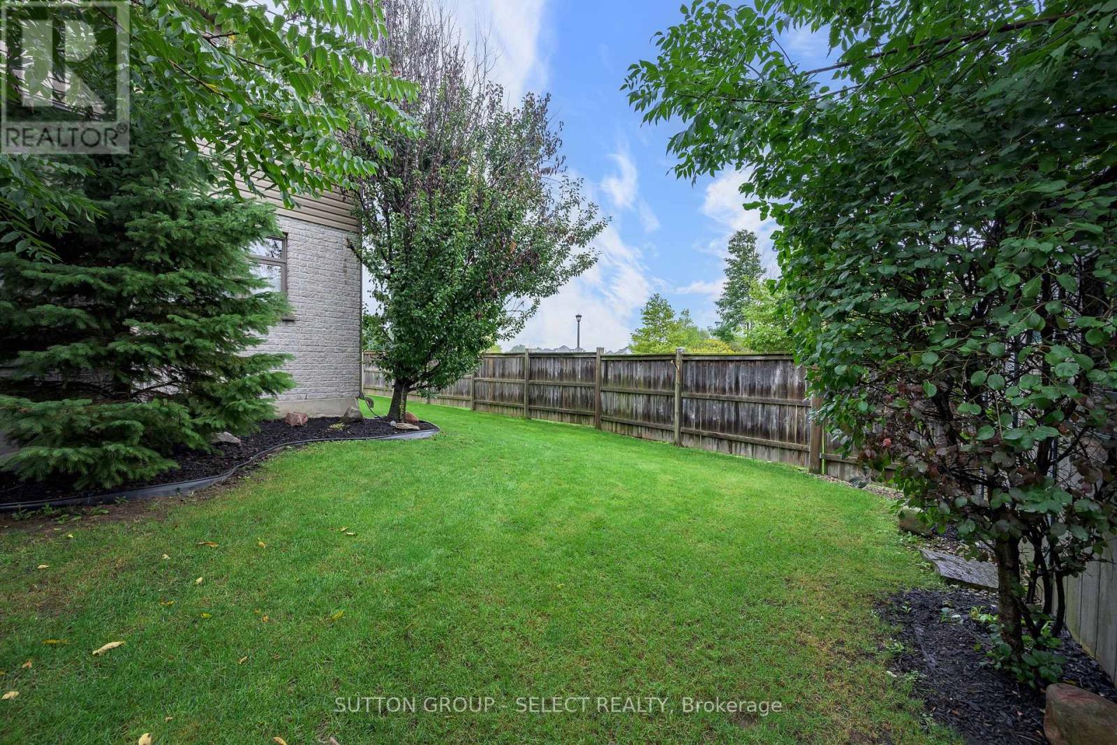 881 Foxcreek Road Property Photo 43