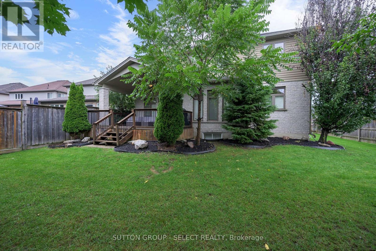 881 Foxcreek Road Property Photo 44