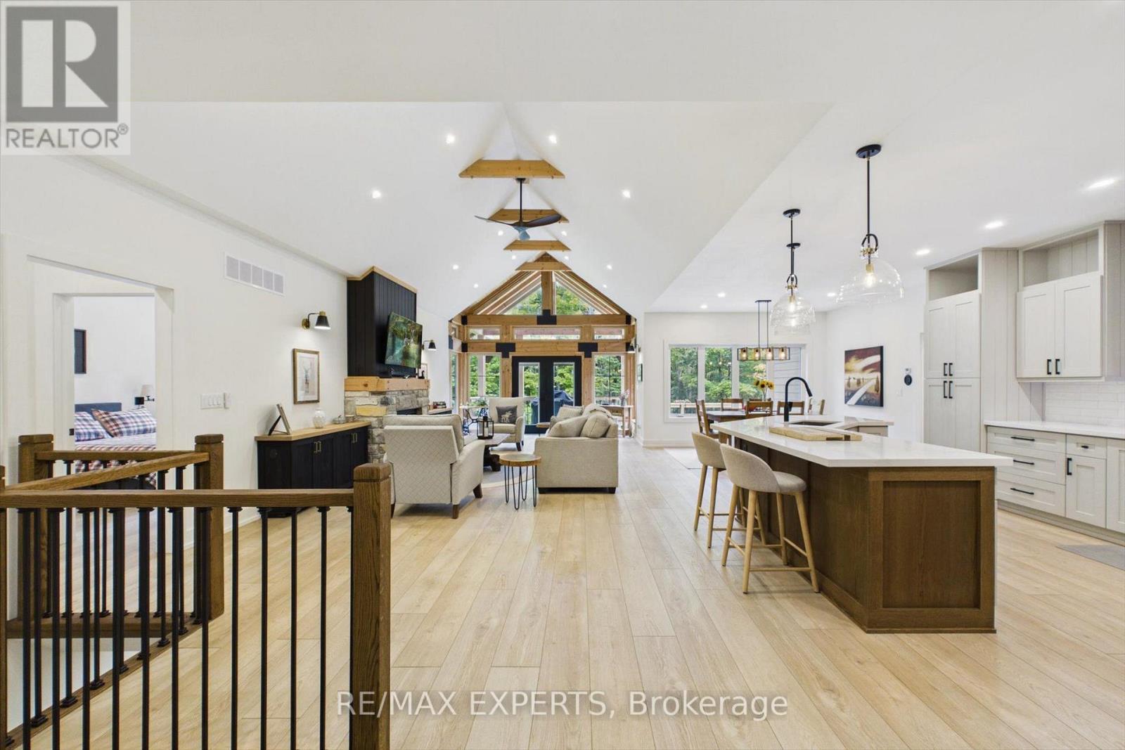 1072 Xavier Street Property Photo 6