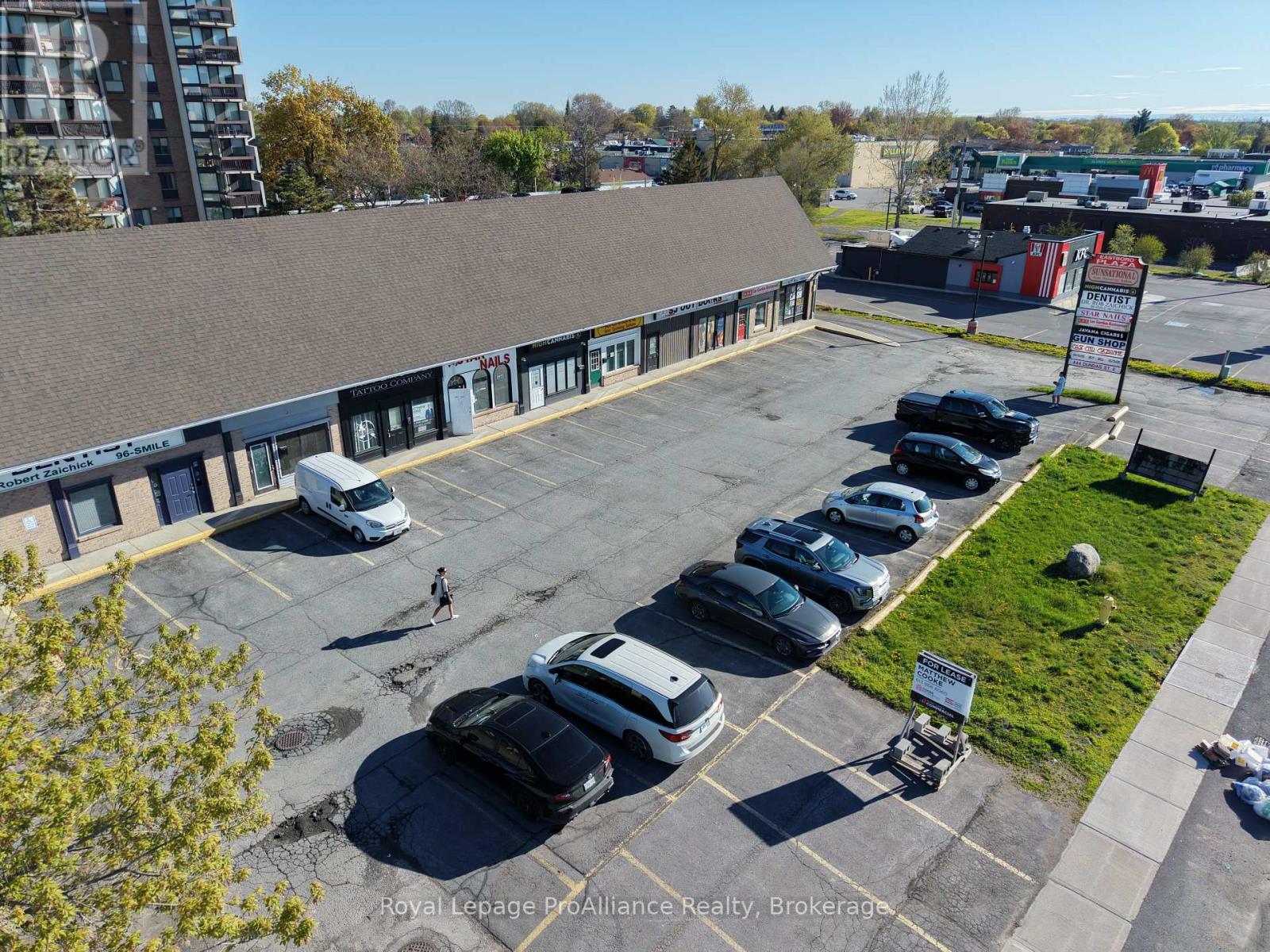 C - 444 Dundas Street E Property Photo 3