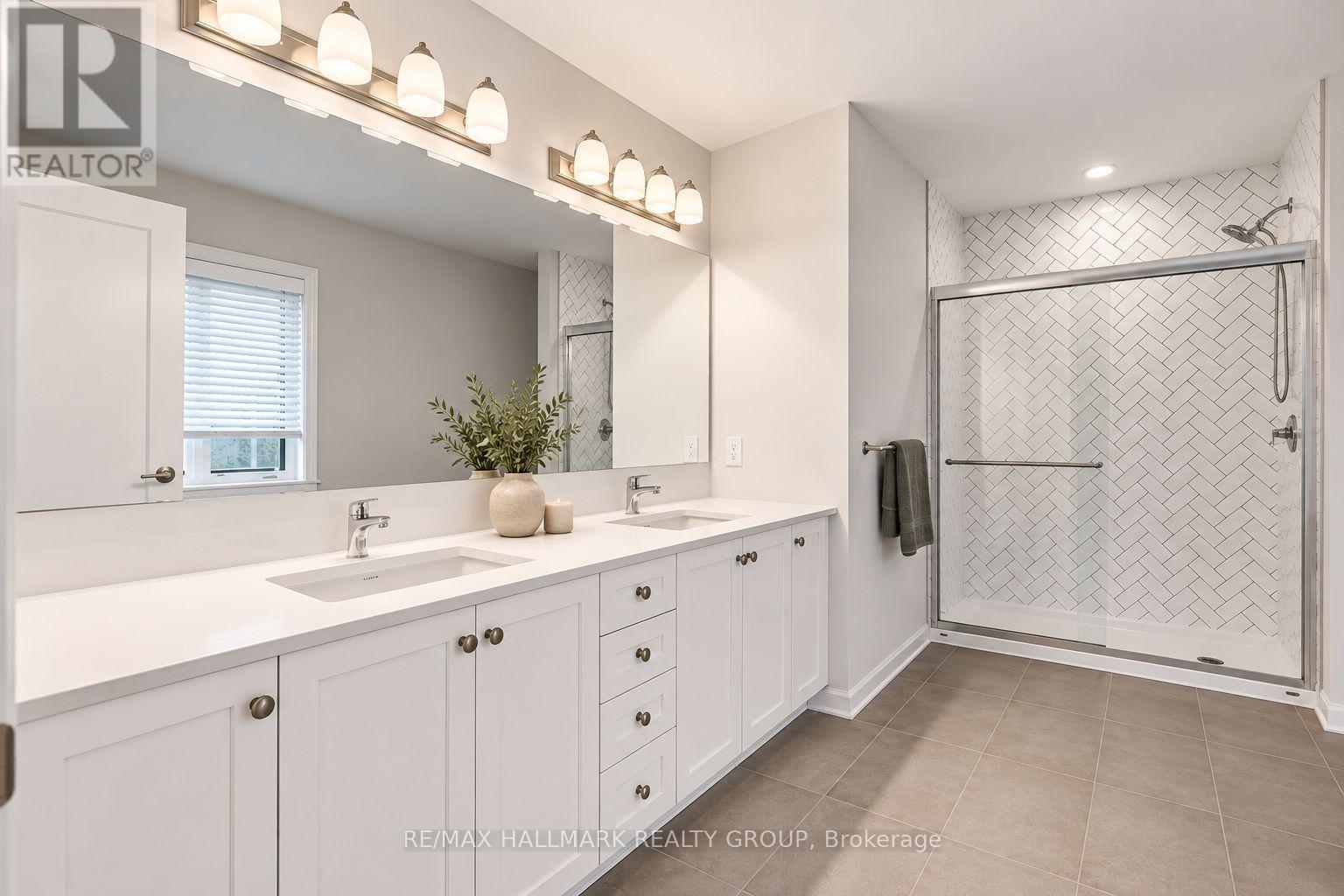 709 Coast Circle Property Photo 17