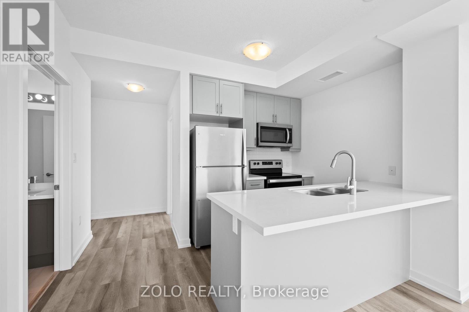 1011 - 470 Dundas Street E Property Photo 12