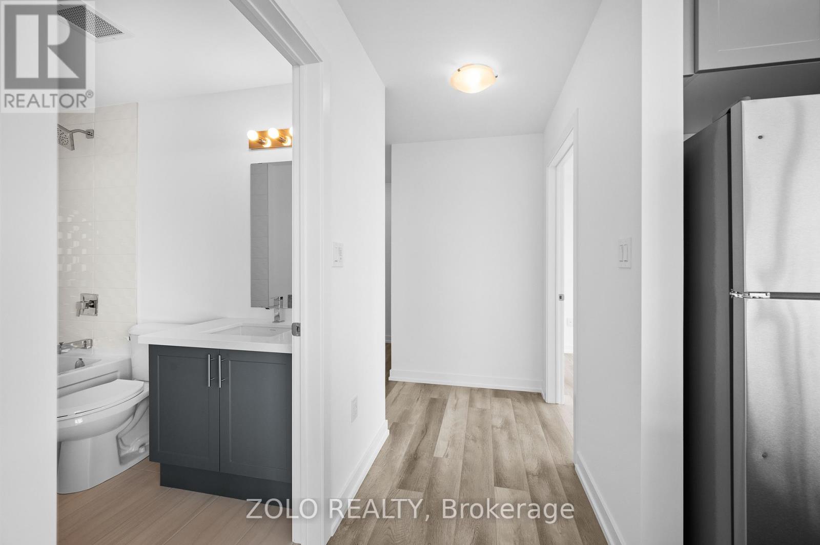 1011 - 470 Dundas Street E Property Photo 18