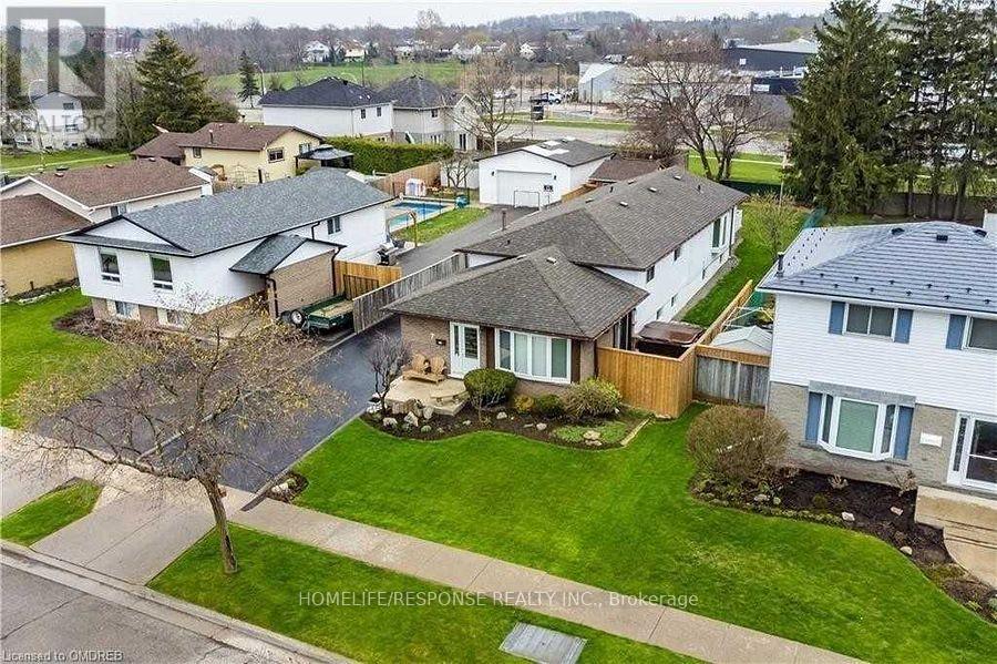Upper - 7 Belleau Street Property Photo 1