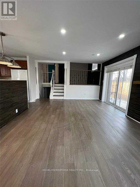 Upper - 7 Belleau Street Property Photo 9
