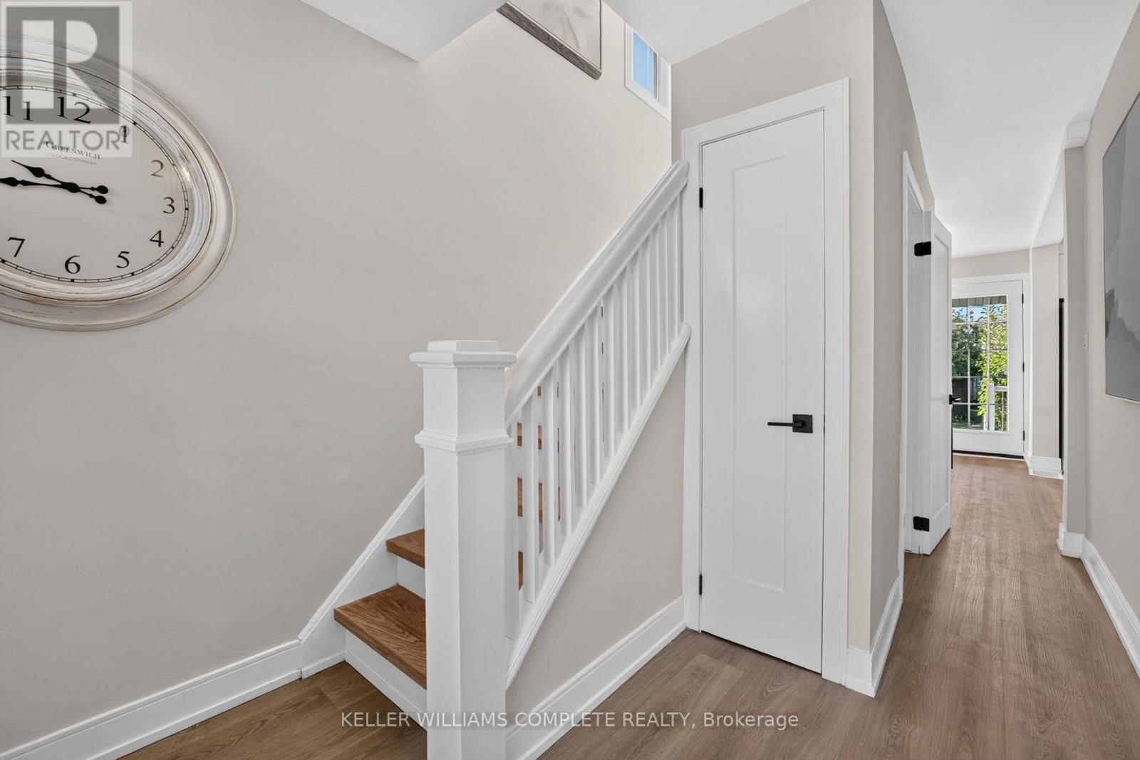 215 Paling Avenue Property Photo 6