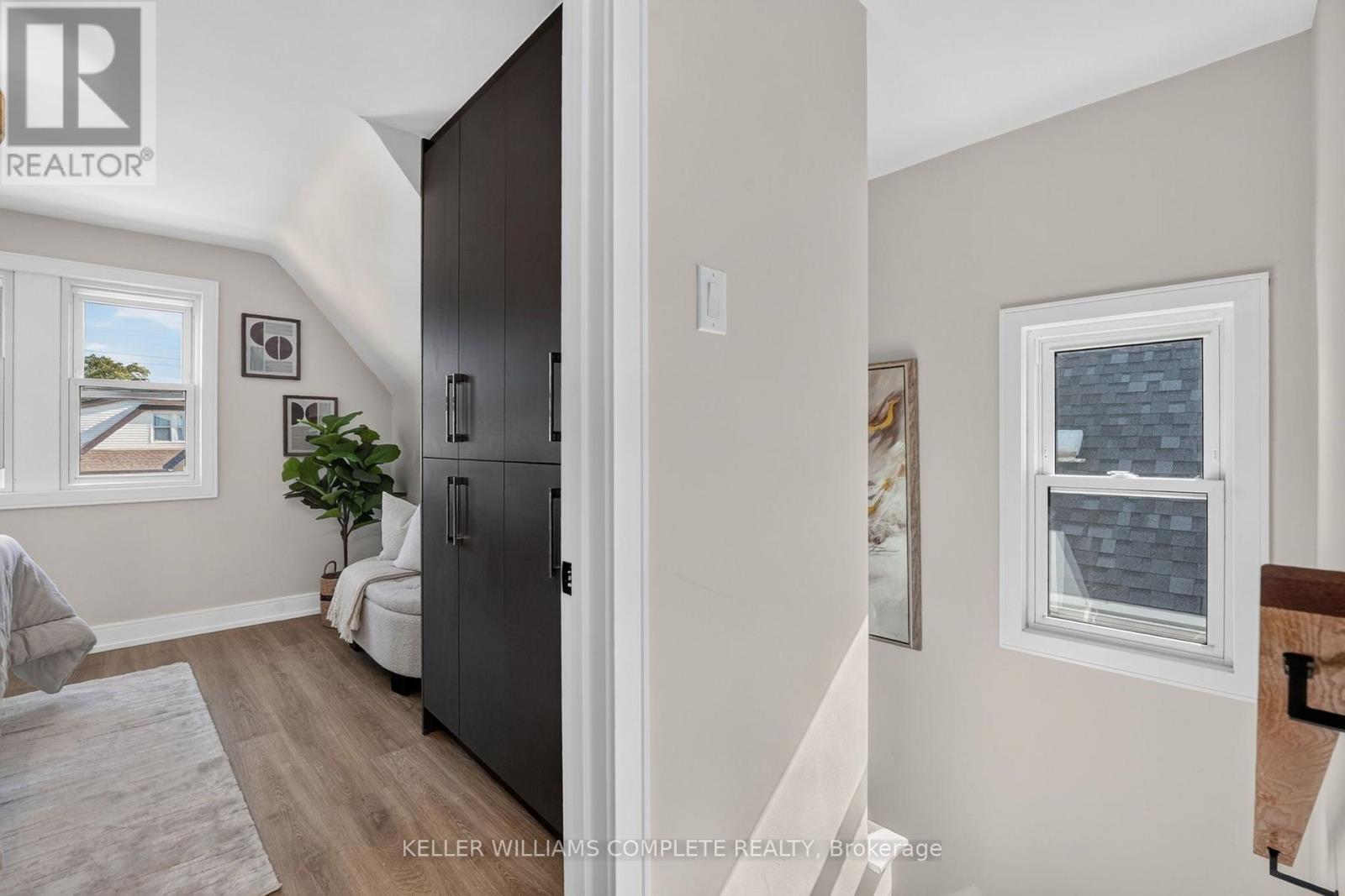 215 Paling Avenue Property Photo 26