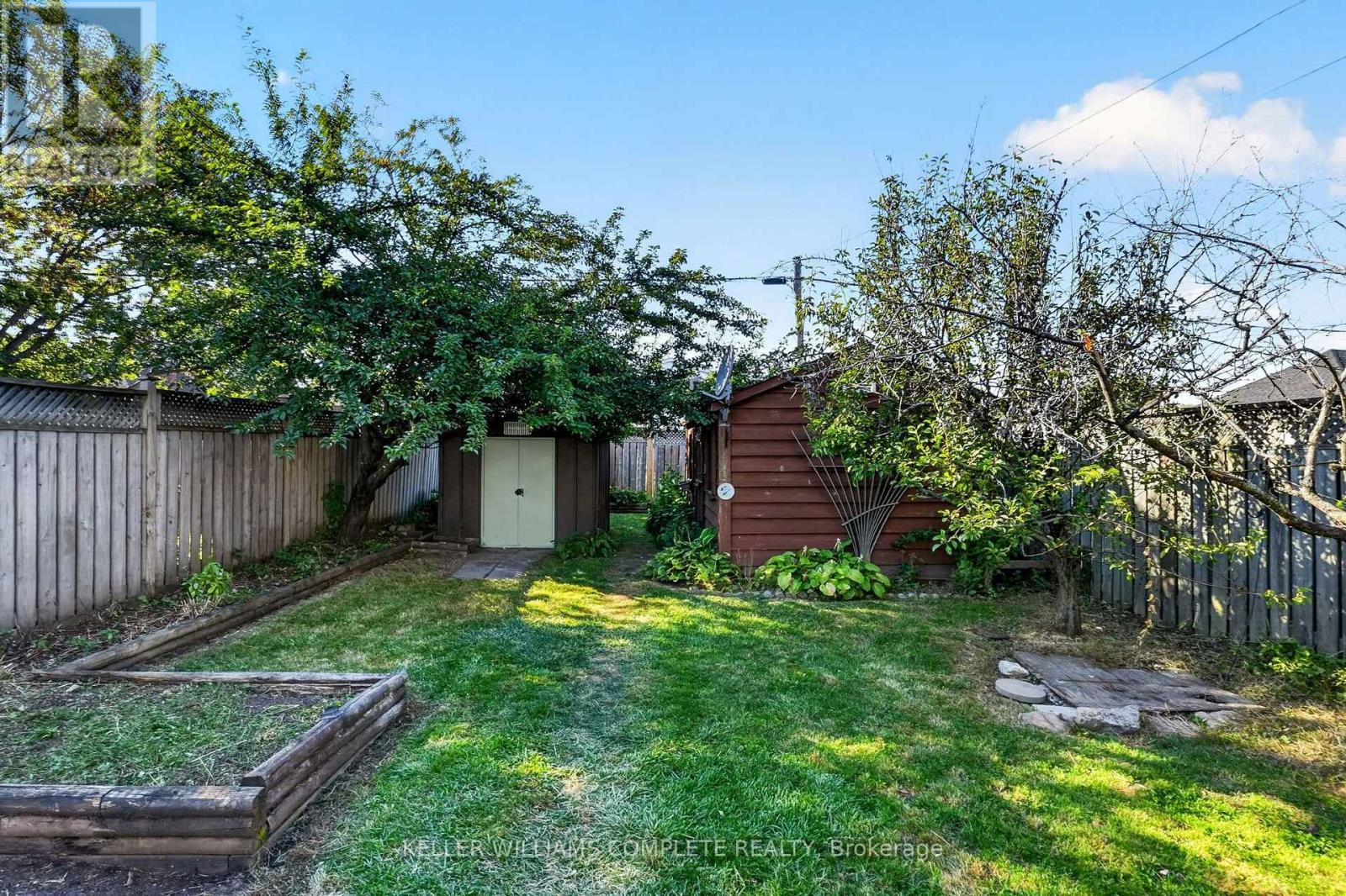 215 Paling Avenue Property Photo 47